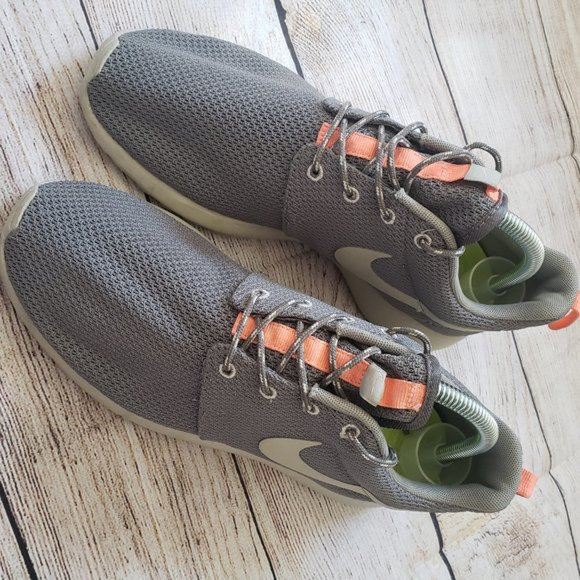 NIKE Roshe Run 511882-005 gray running shoes 9.5 - Picture 3 of 9